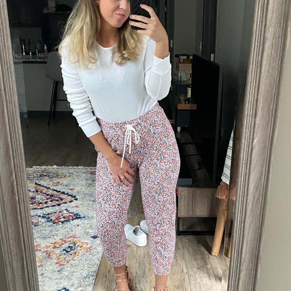 Ann Taylor The Petite Floral Jogger Pant